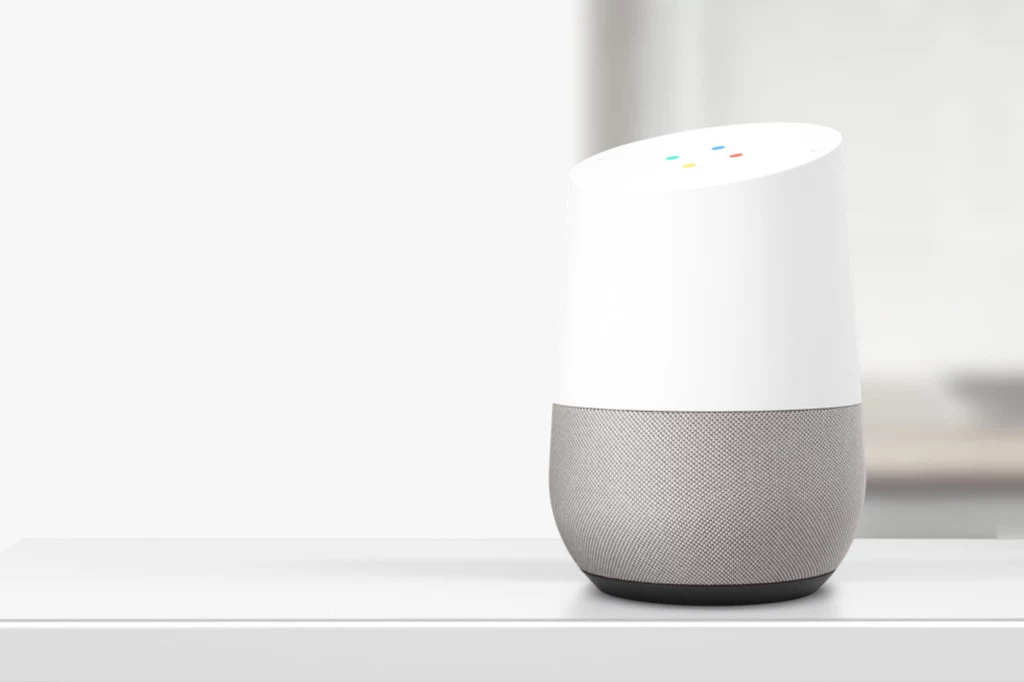 Google Home pozwala na komunikację z Asystentem