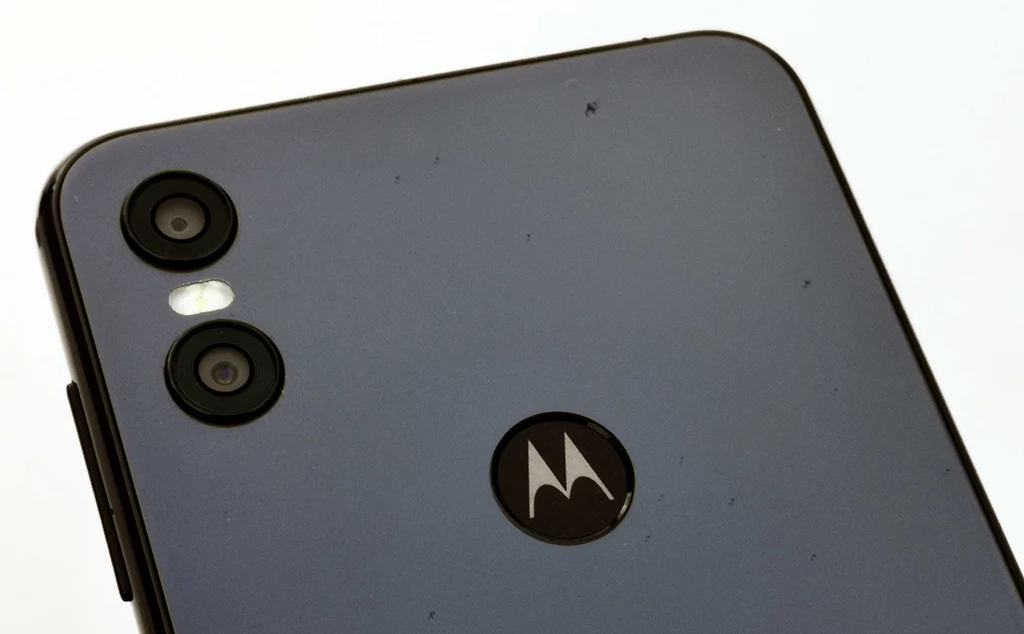 Motorola One 