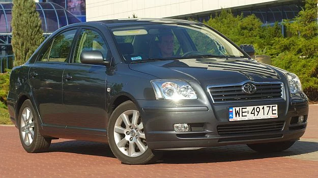 toyota avensis