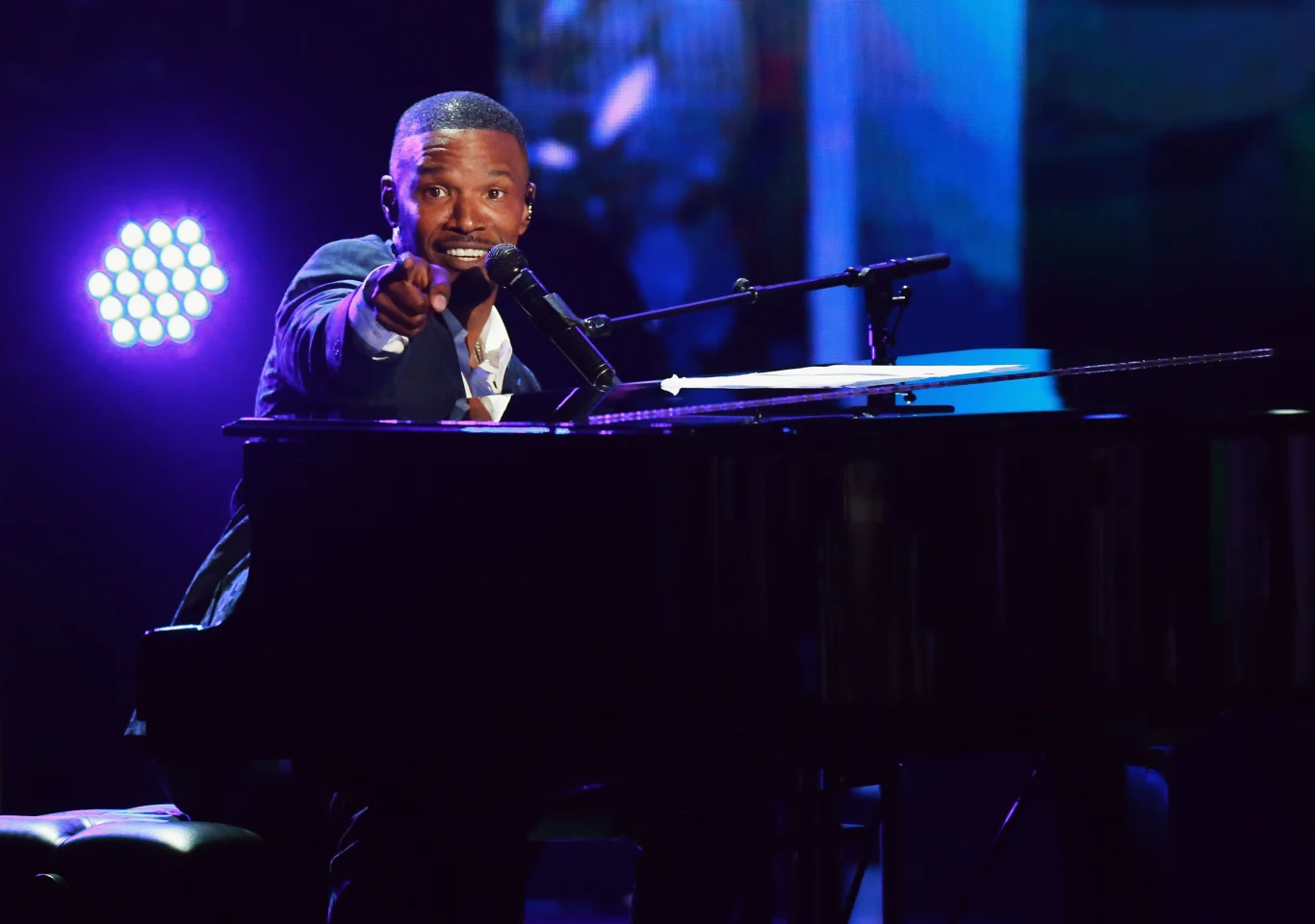 Jamie Foxx jest aktorem, wokalistą i komikiem stand-upowym. Właściwie nazywa się Eric Bishop.
