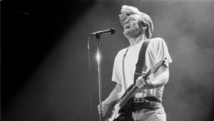 Bryan Adams to nadal jeden z popularniejszych artystów. Gwiazdor ma na koncie ponad 65 mln sprzedanych płyt  