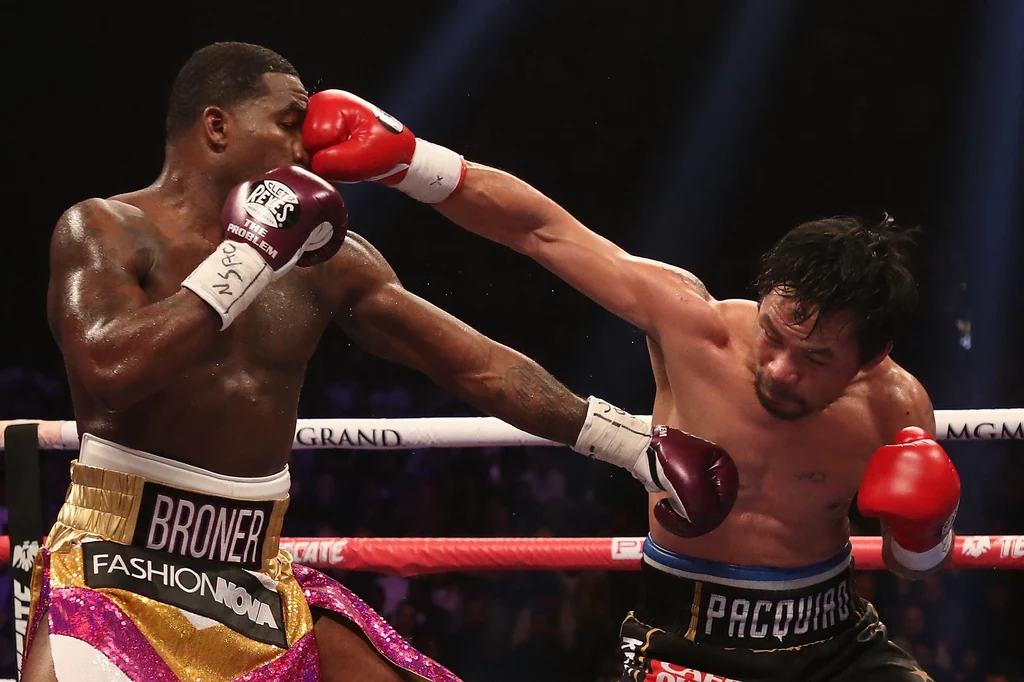 Adrien Broner (z lewej) stracił kontakt z rzeczywistością?