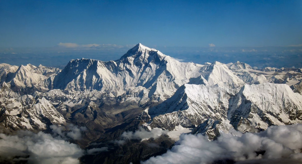 Mount Everest to najwyższa góra świata. Według naukowców znów pobiła własny rekord wysokości.