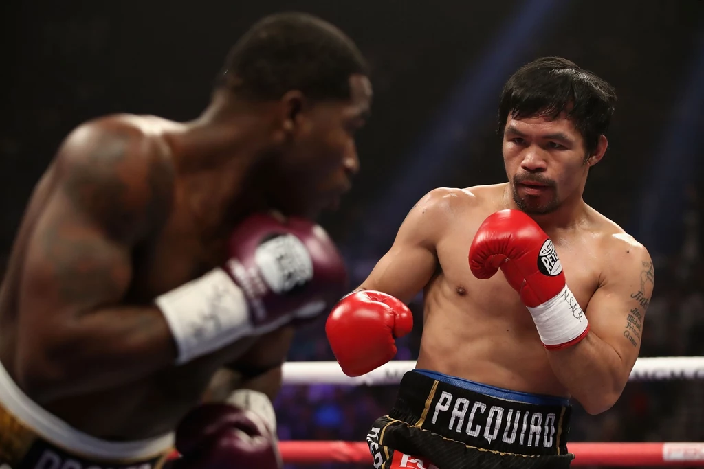Manny Pacquiao pokonał Adriena Bronera Manny Pacquiao pokonał Adriena Bronera