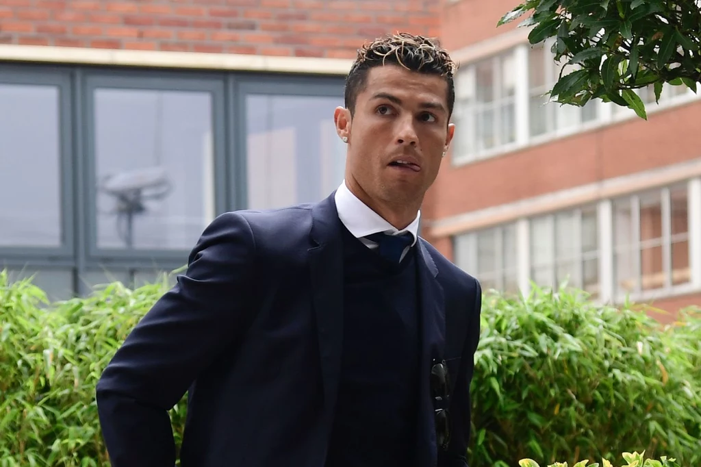 Cristiano Ronaldo Cristiano Ronaldo