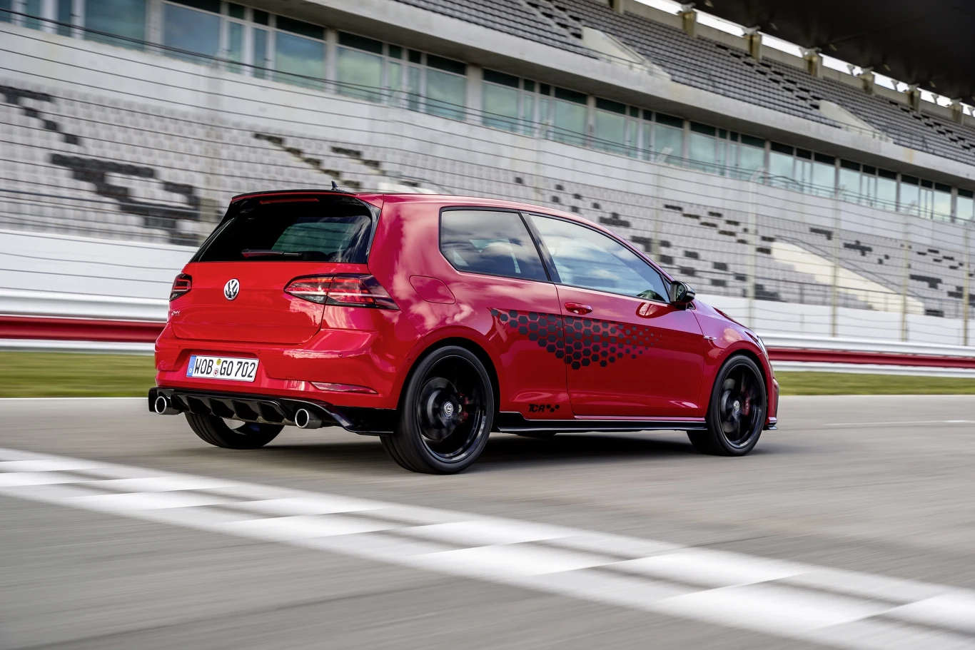 Volkswagen Golf TCR na zdjęciach