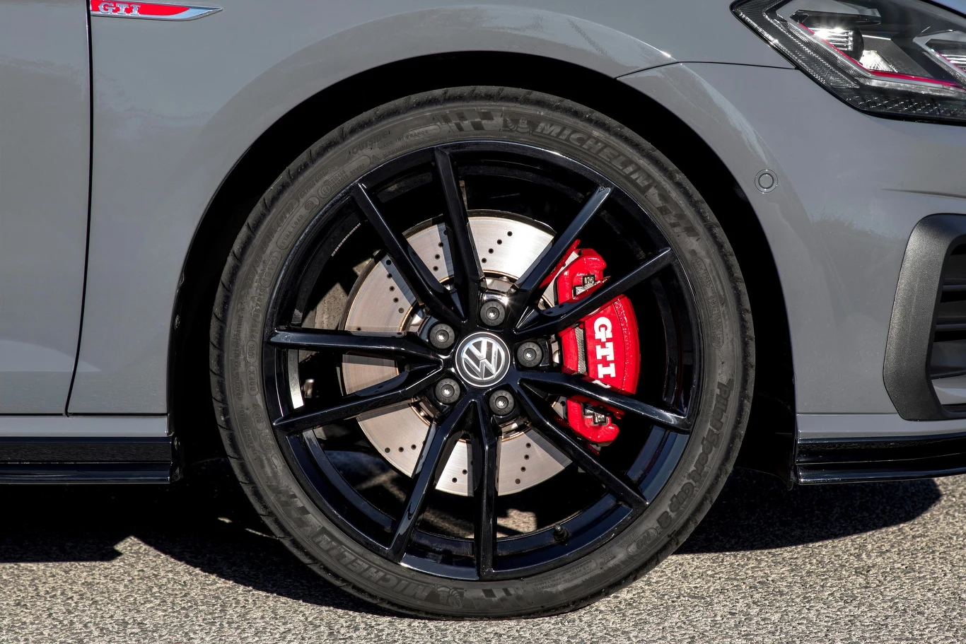 Volkswagen Golf TCR na zdjęciach