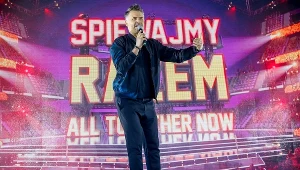 Igor Kwiatkowski na planie programu Polsatu "Śpiewajmy razem. All Together Now" 