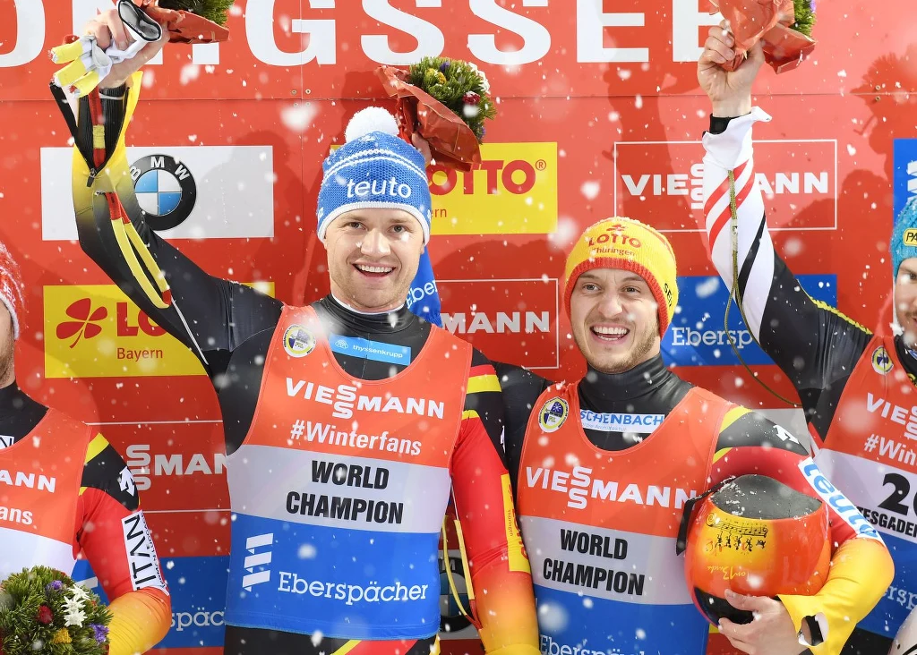 Toni Eggert i Sascha Benecken Toni Eggert i Sascha Benecken