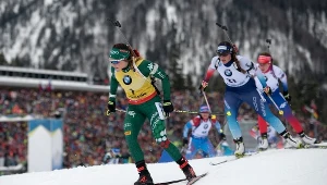 Dorothea Wierer (z przodu)