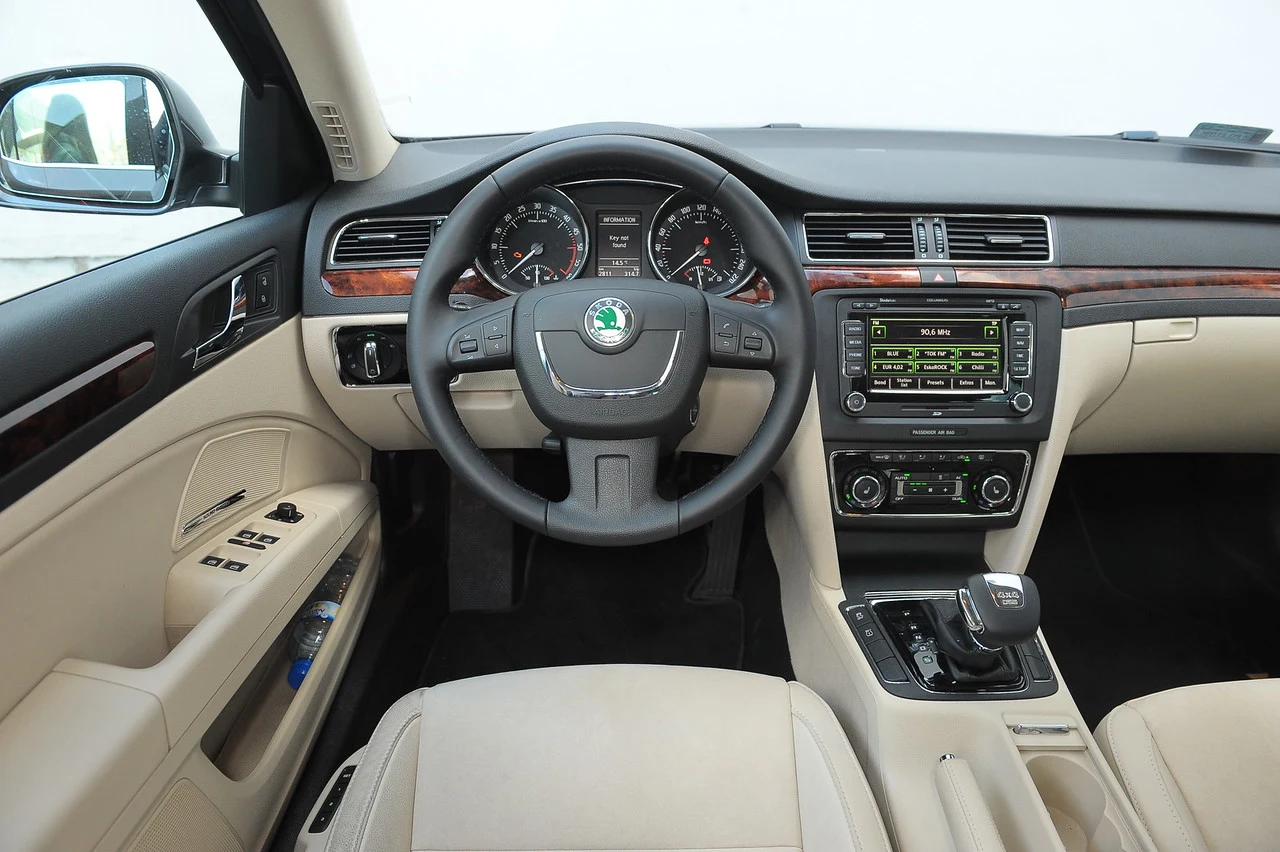 skoda superb deska rozdzielcza