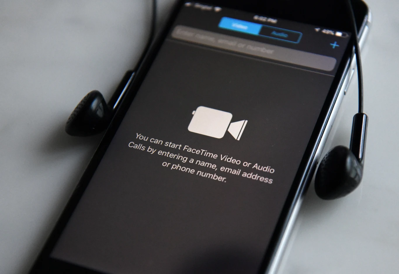 Apple FaceTime z luką bezpieczeństwa Apple FaceTime z luką bezpieczeństwa
