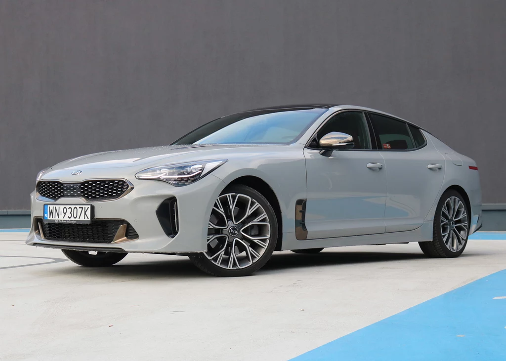 Kia Stinger 2.0 T-GDI 