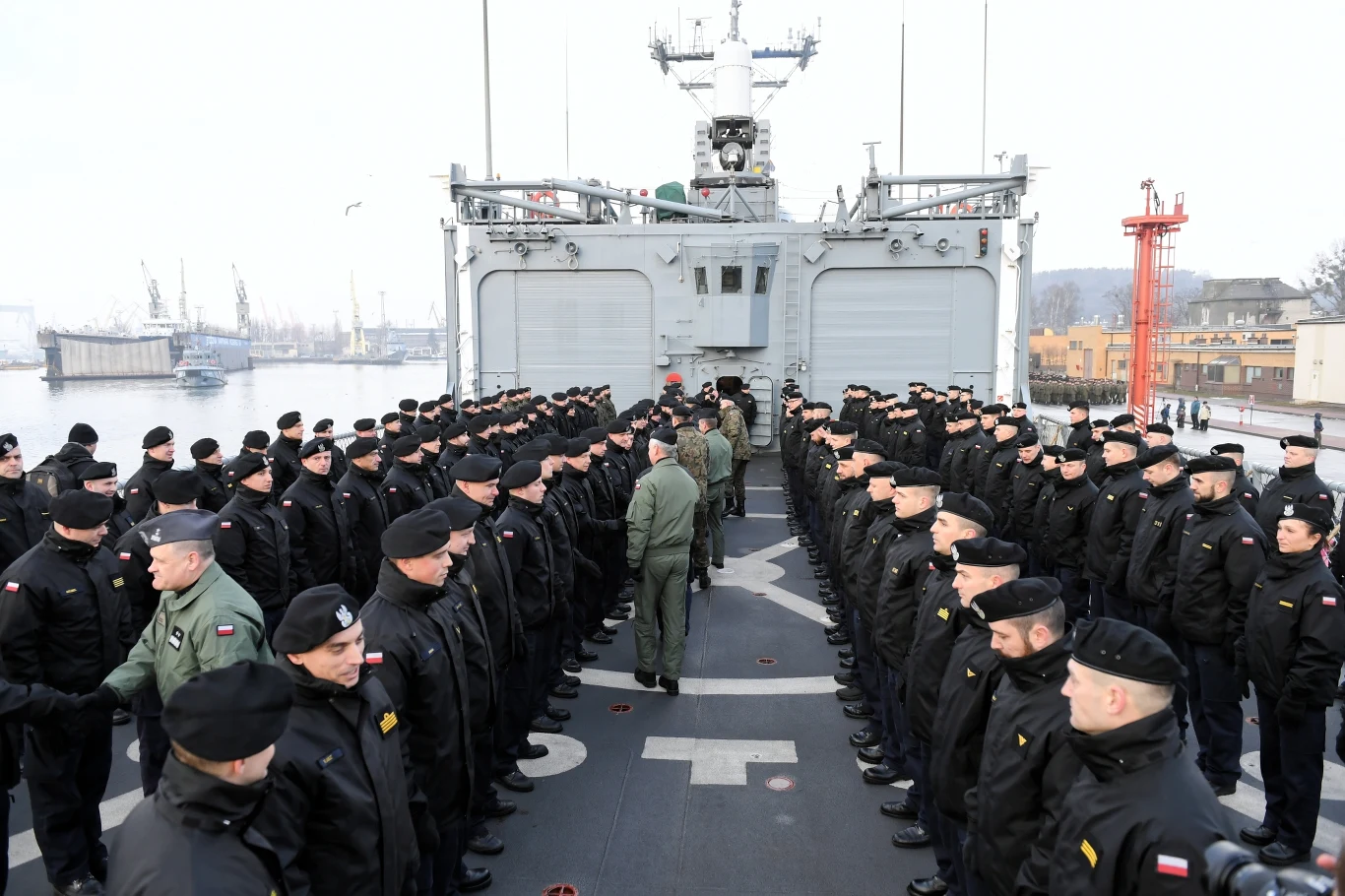 Pożegnanie, wychodzącej na czteromiesięczną misję, fregaty ORP "Gen. Kazimierz Pułaski" Pożegnanie, wychodzącej na czteromiesięczną misję, fregaty ORP "Gen. Kazimierz Pułaski"