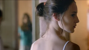 Kadr z filmu "Dwie Ireny"