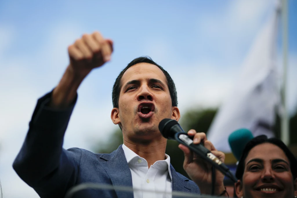 Opozycjonista Juan Guaido 23 stycznia ogłosił się tymczasowym prezydentem Wenezueli Opozycjonista Juan Guaido 23 stycznia ogłosił się tymczasowym prezydentem Wenezueli