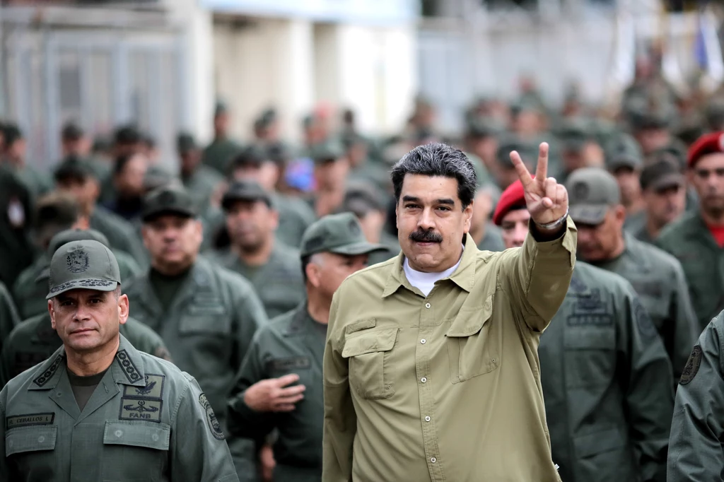 Na początku stycznia Nicolas Maduro został zaprzysiężony na drugą kadencję po wygraniu wyborów prezydenckich w 2018 r. Nie spełniały one jednak standardów demokratycznych Na początku stycznia Nicolas Maduro został zaprzysiężony na drugą kadencję po wygraniu wyborów prezydenckich w 2018 r. Nie spełniały one jednak standardów demokratycznych