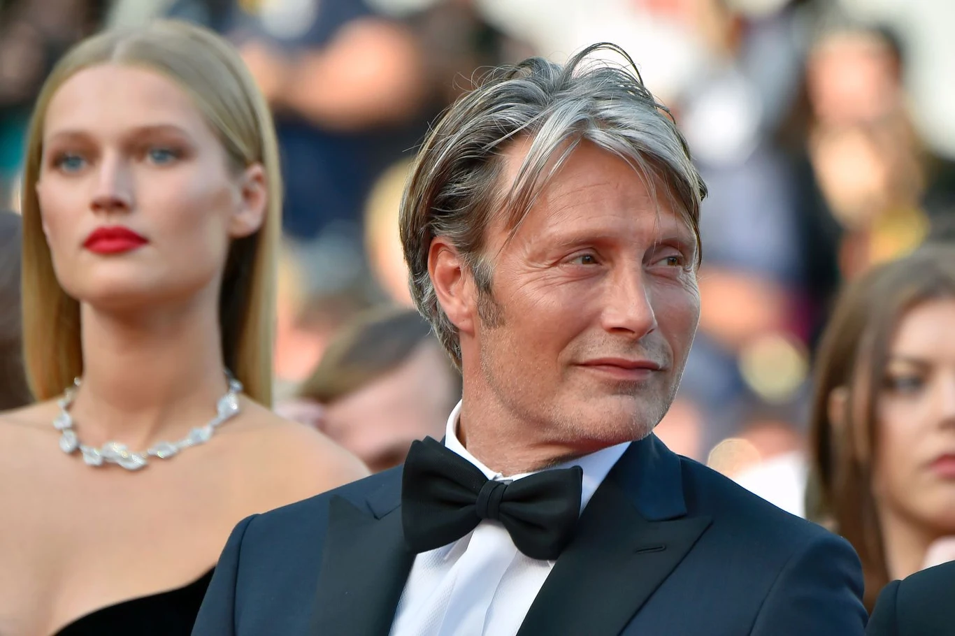 Mads Mikkelsen zastąpi Johnny'ego Deppa