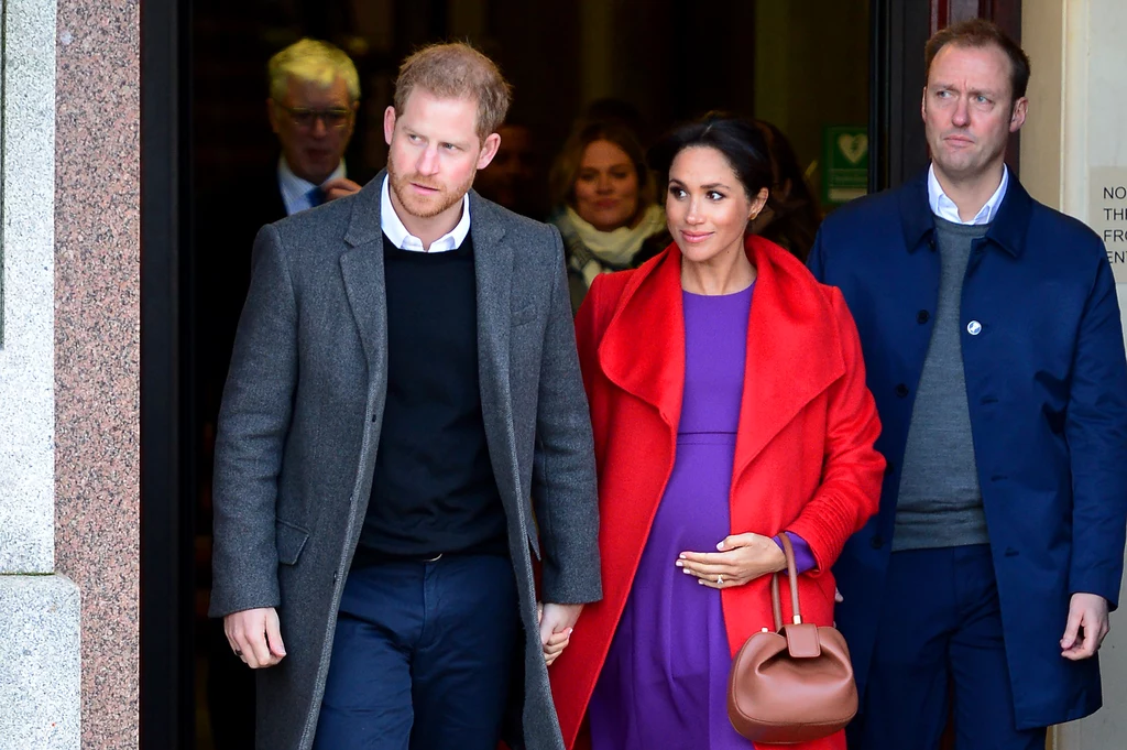 Meghan i Harry z wizytą w Birkenhead Town Hall 