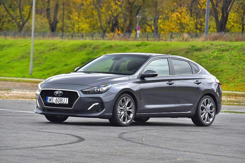 Hyundai i30 Fastback 1.6 CRDi 7DCT Premium 