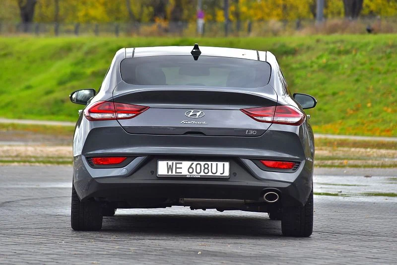 Hyundai i30 Fastback 1.6 CRDi 7DCT Premium 