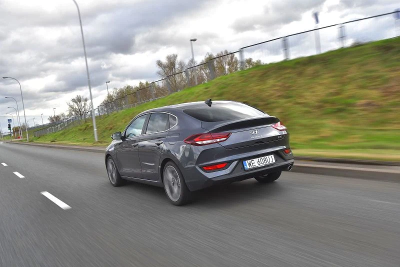 Hyundai i30 Fastback 1.6 CRDi 7DCT Premium 