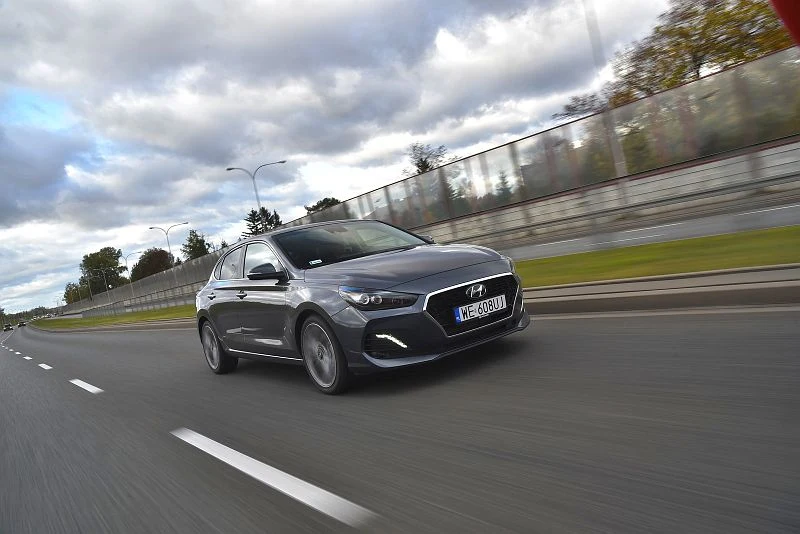Hyundai i30 Fastback 1.6 CRDi 7DCT Premium 