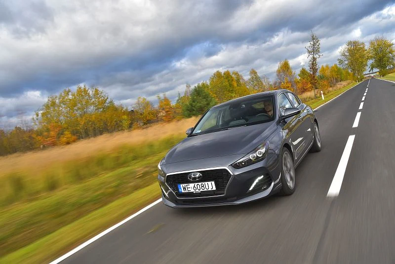 Hyundai i30 Fastback 1.6 CRDi 7DCT Premium 