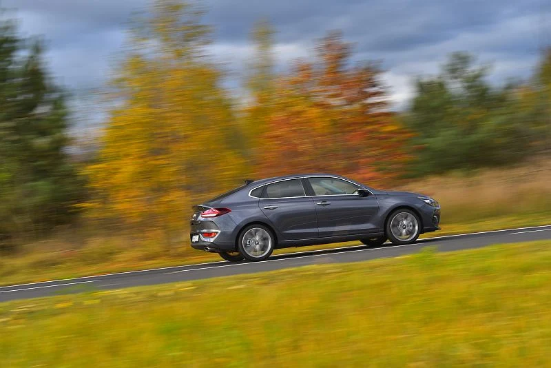 Hyundai i30 Fastback 1.6 CRDi 7DCT Premium 