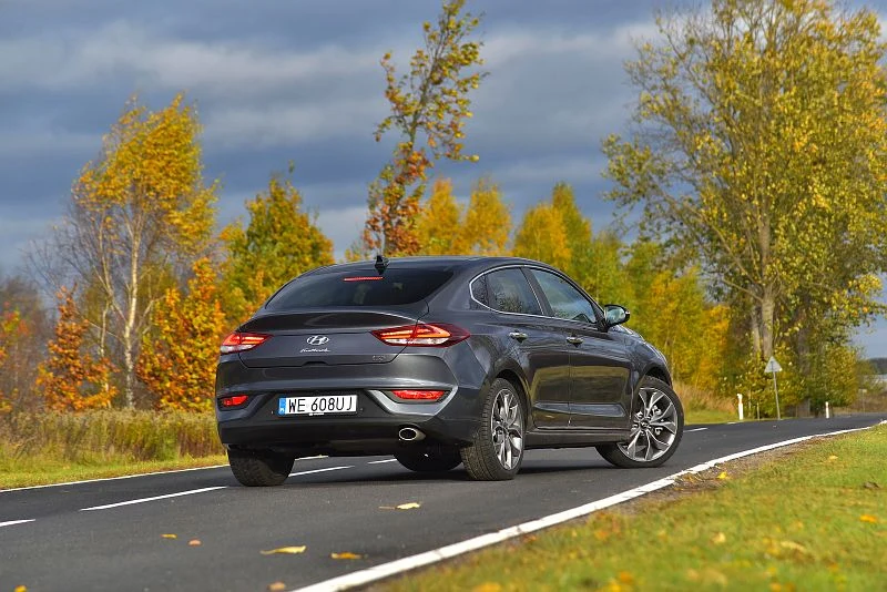 Hyundai i30 Fastback 1.6 CRDi 7DCT Premium 