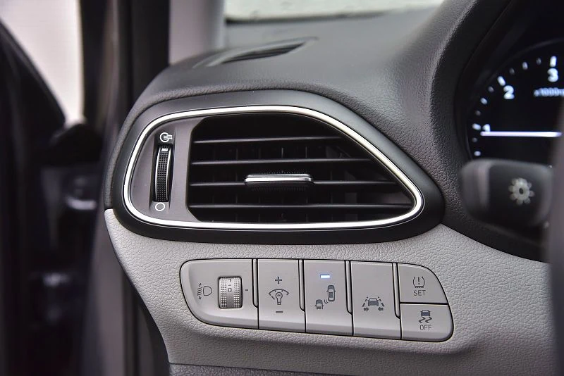 Hyundai i30 Fastback 1.6 CRDi 7DCT Premium 