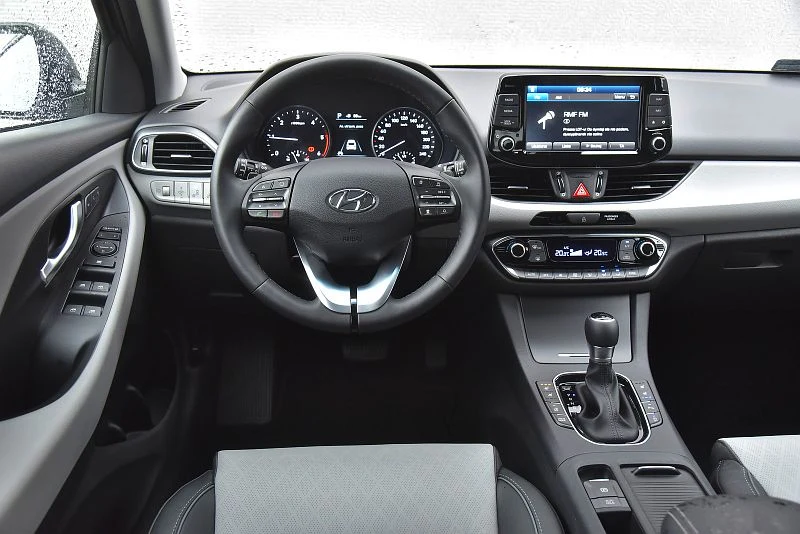 Hyundai i30 Fastback 1.6 CRDi 7DCT Premium 