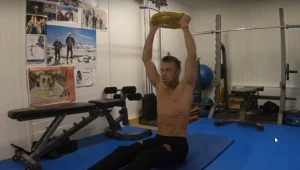 Anders Aukland ciężko pracuje, by dotrwać w formie do "pięćdziesiątki".