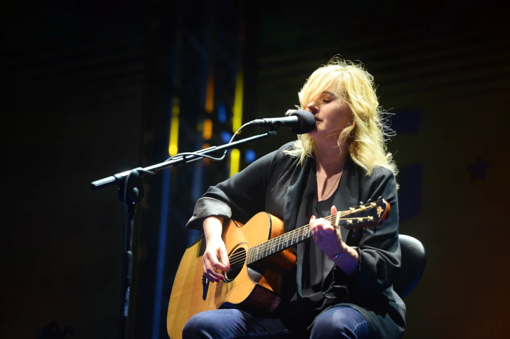 Edyta Bartosiewicz Edyta Bartosiewicz