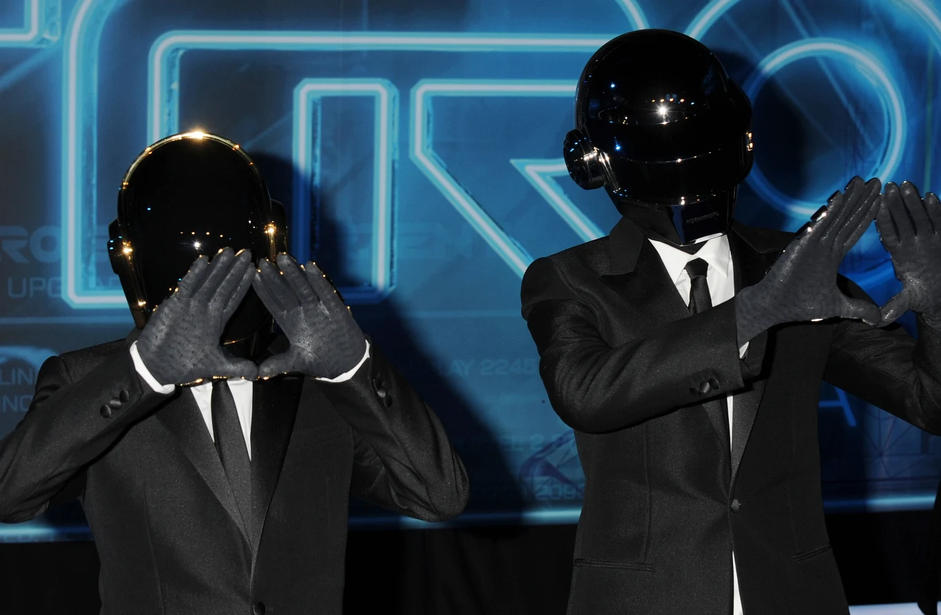 Po "Homework" francuski duet szturmem wdarł się na muzyczne salony. Jednak mimo świetnych recenzji "Discovery" i "Human After All" nie trafiły na pierwsze miejsce listy najlepiej sprzedających się krążków. Przełomową płytą okazał się krążek "Random Access Memories" z 2013 roku. Album w USA sprzedał się w nakładzie ponad miliona egzemplarzy i trafił na pierwsze miejsce listy najlepiej sprzedających się wydawnictw. Promował go wielki przebój "Get Lucky", nagrany wraz z Pharrellem Williamsem i Nilem Rodgersem. 