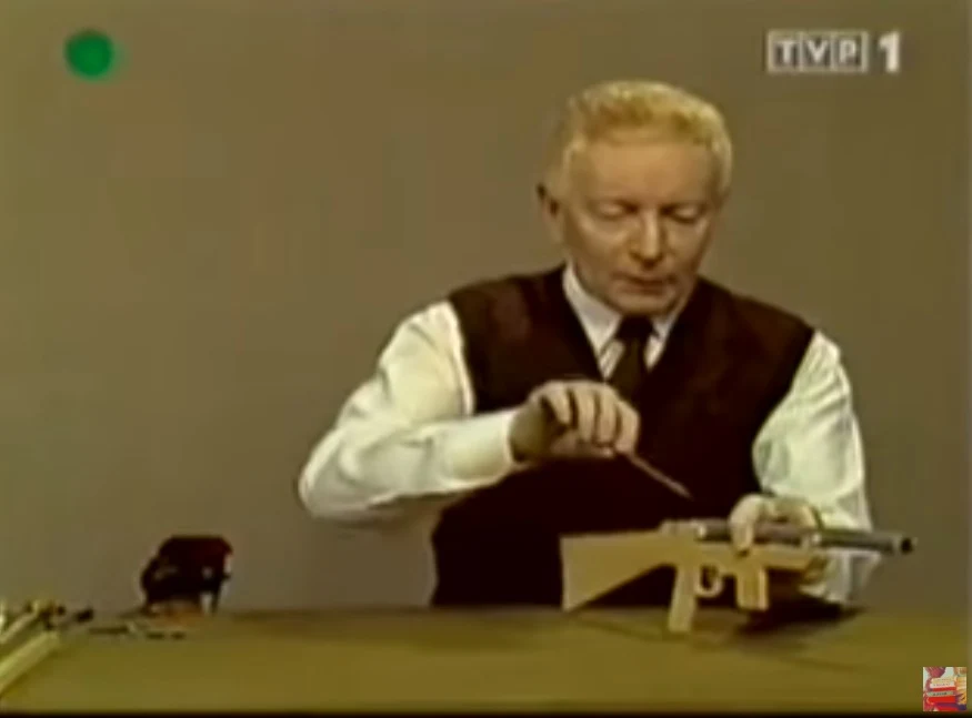 Adam Słodowy w programie "Zrób to sam" (Screen:youtube.com) Adam Słodowy w programie "Zrób to sam" (Screen:youtube.com)