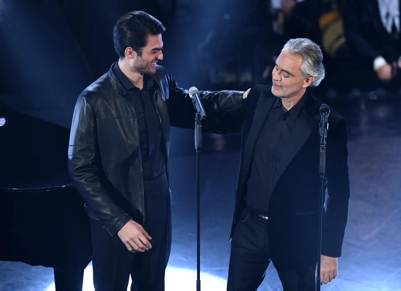 Wydany w październiku 2018 r. album "Si" okazał się komercyjnym sukcesem, docierając do szczytu list przebojów po obu stronach Atlantyku. To pierwszy taki przypadek w karierze niewidomego śpiewaka.