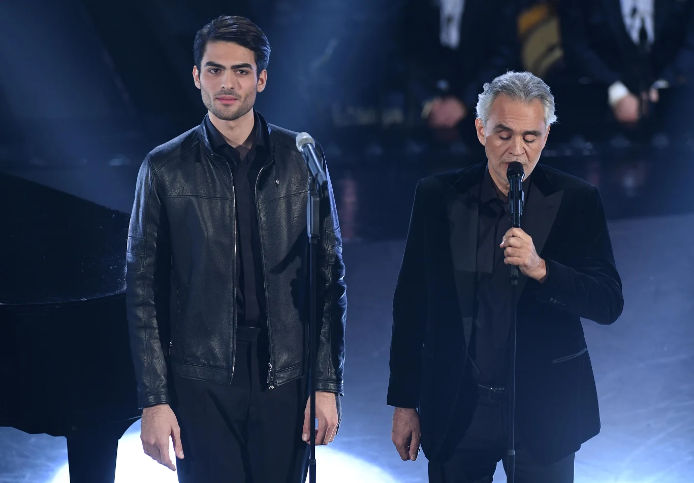 Na scenie w duecie zaprezentowali się m.in. włoski tenor Andrea Bocelli i jego syn Matteo Bocelli.