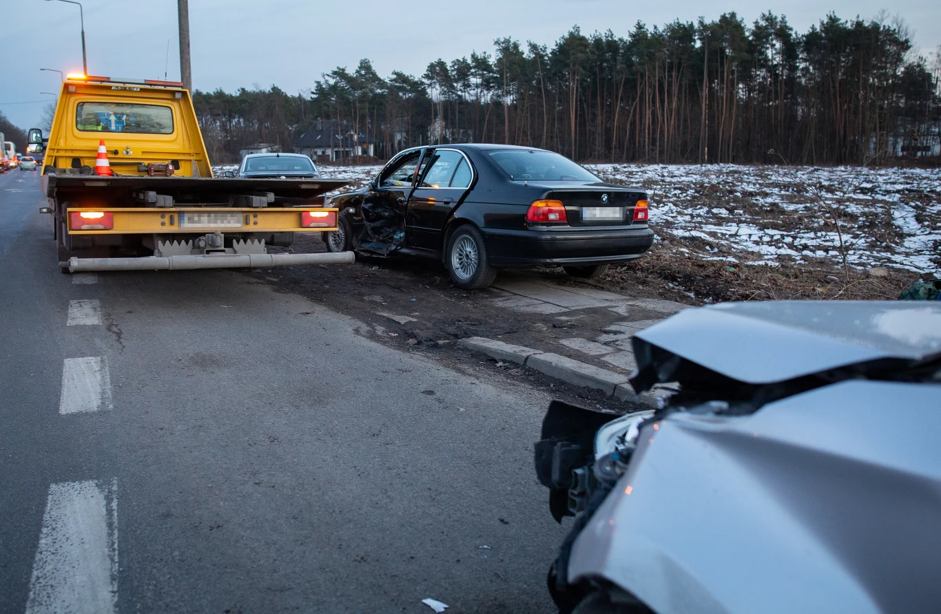 Rzecznik prasowy SOP poinformował, że kolumna rządowa była "uprzywilejowana" i wyposażona w sygnalizację świetlną oraz dźwiękową
