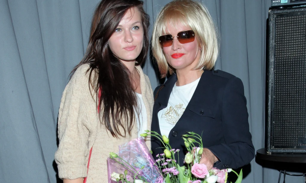 Adriana Biedrzyńska z córką Michaliną, 2011 rok Adriana Biedrzyńska z córką Michaliną, 2011 rok