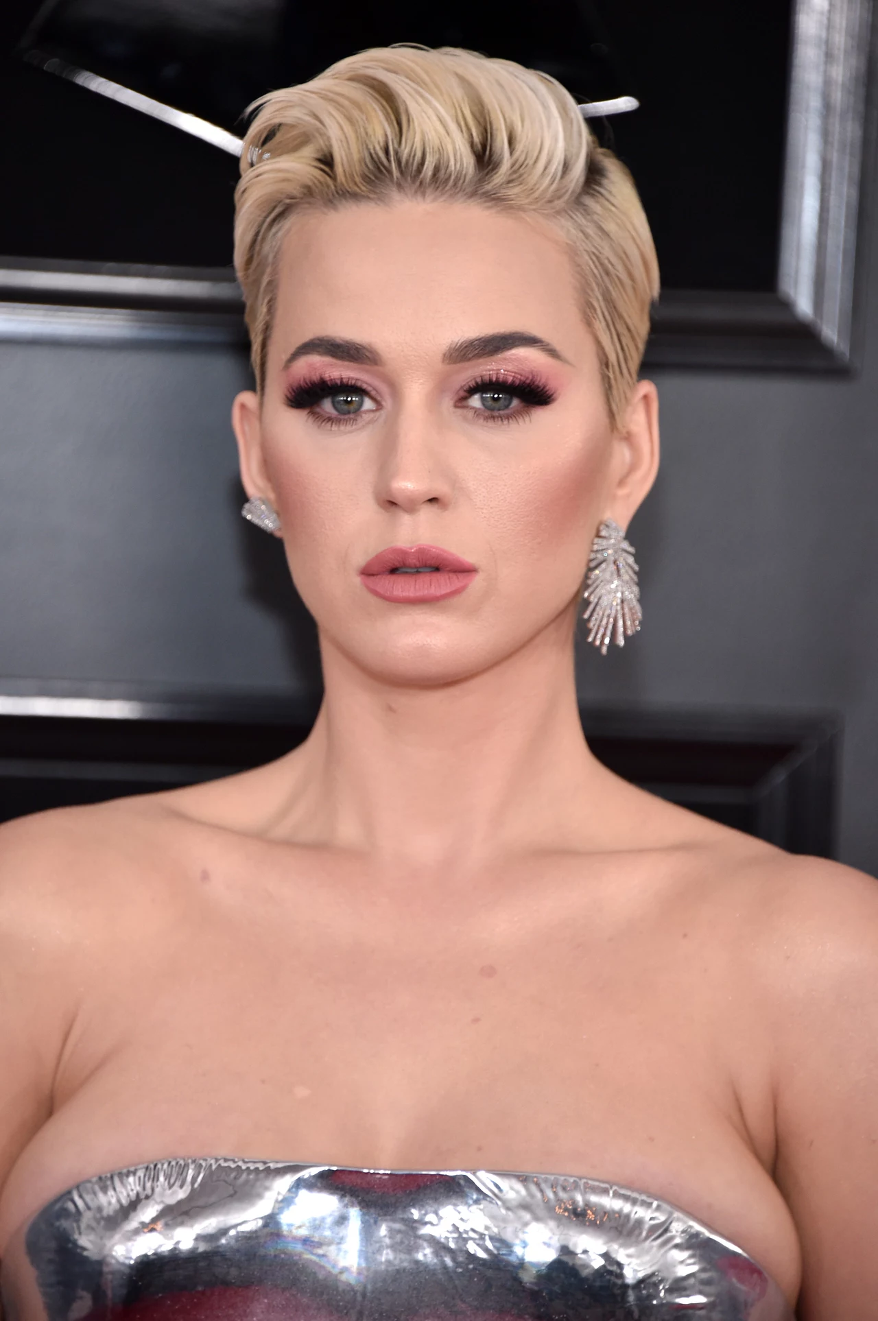 Zobacz kreację Katy Perry, w której pokazała się na gali Grammy 2019 Zobacz kreację Katy Perry, w której pokazała się na gali Grammy 2019