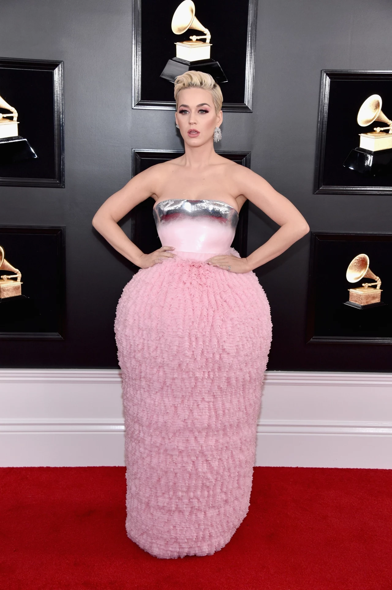 Zobacz kreację Katy Perry, w której pokazała się na gali Grammy 2019 Zobacz kreację Katy Perry, w której pokazała się na gali Grammy 2019