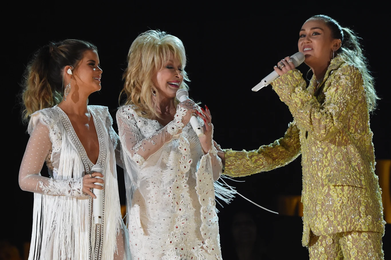 Maren Morris, Dolly Parton i Miley Cyrus
