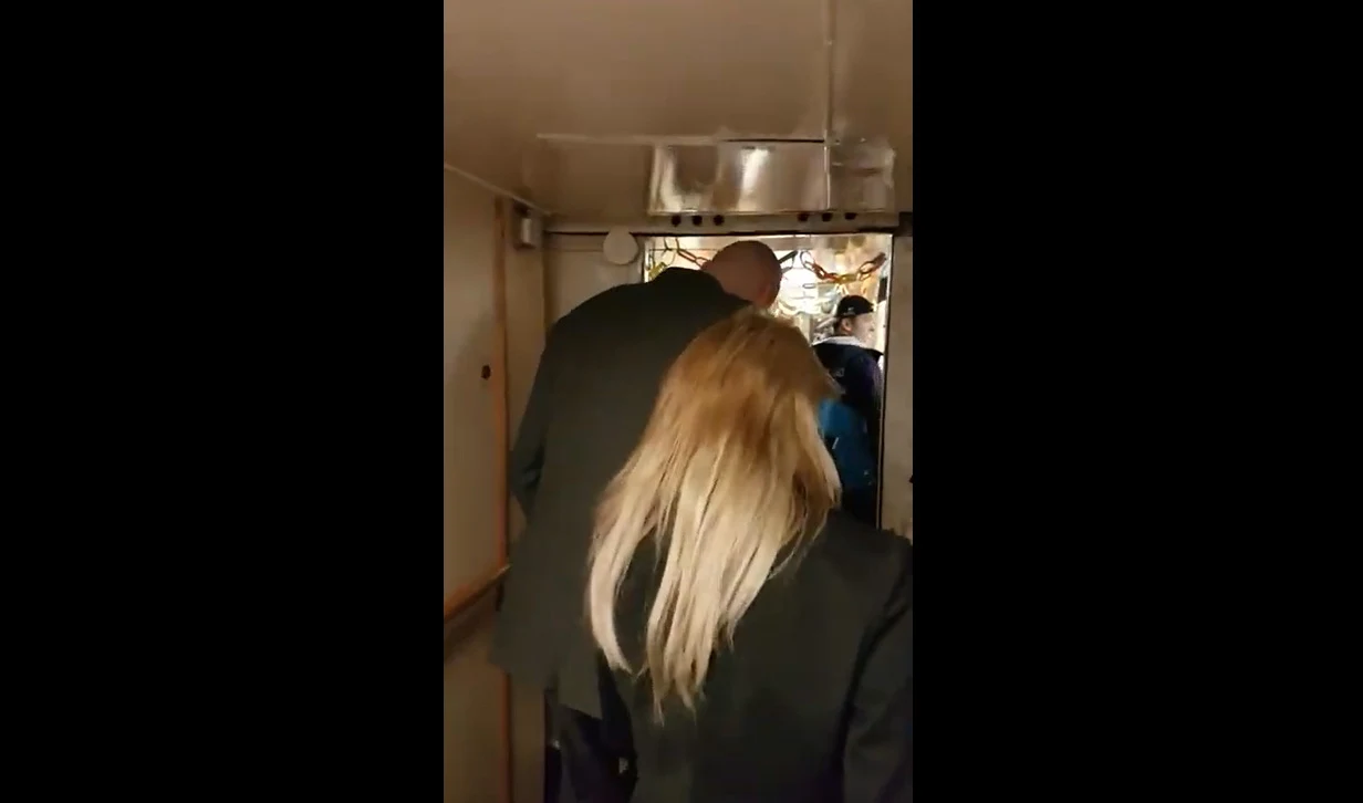 Marcin Gortat z towarzyszką Marcin Gortat z towarzyszką