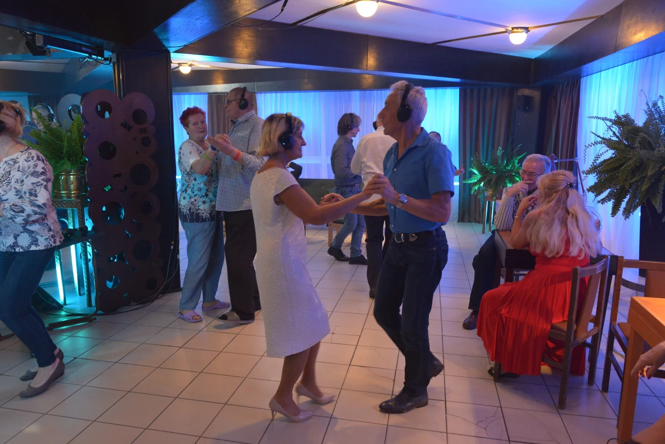 Walentyna z Ryszardem podczas silent disco