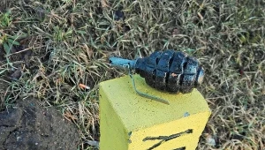 Granat stanowił zagrożenie dla pobliskich zabudowań 