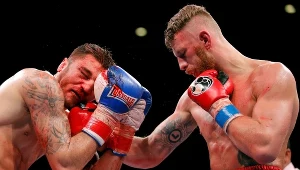 Andrzej Fonfara (z prawej) podczas heroicznego, wygranego boju z Nathanem Cleverlym