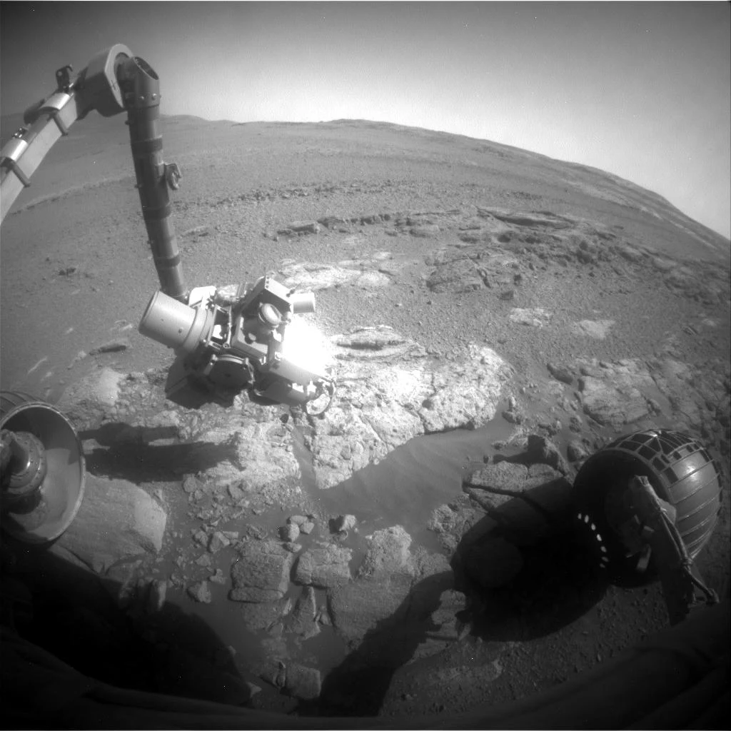Jedno z ostatnich zdjęć wykonanych przez Opportunity – sol 5098 (28 maja 2018) Jedno z ostatnich zdjęć wykonanych przez Opportunity – sol 5098 (28 maja 2018)