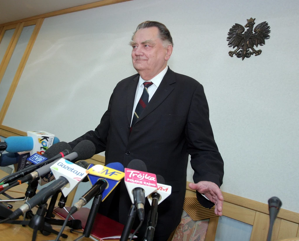 W 2011 doznał udaru mózgu, od tego czasu zmagał się z problemami zdrowotnymi. W listopadzie 2018 w wyniku zasłabnięcia trafił do jednego z warszawskich szpitali, gdzie 7 lutego 2019 zmarł. W 2011 doznał udaru mózgu, od tego czasu zmagał się z problemami zdrowotnymi. W listopadzie 2018 w wyniku zasłabnięcia trafił do jednego z warszawskich szpitali, gdzie 7 lutego 2019 zmarł.