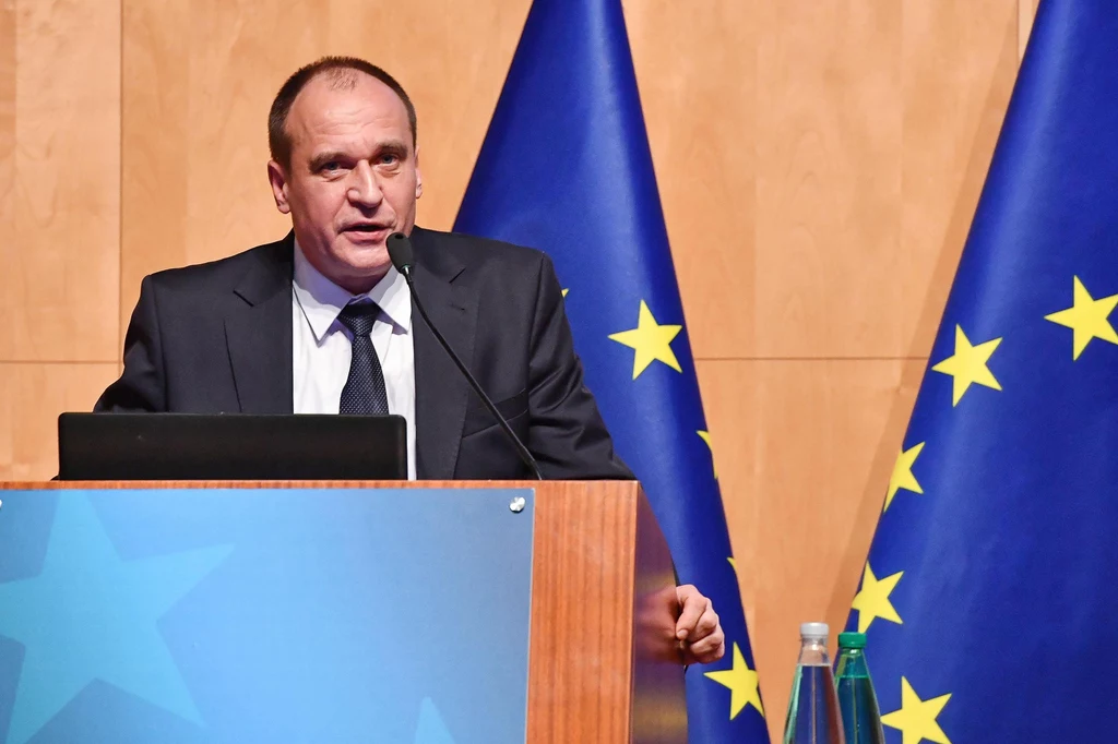 Paweł Kukiz w piątek zawarł sojusz z włoskim Ruchem Pięciu Gwiazd Paweł Kukiz w piątek zawarł sojusz z włoskim Ruchem Pięciu Gwiazd